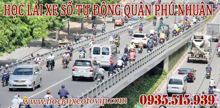 Học lái xe ô tô Quận Phú Nhuận